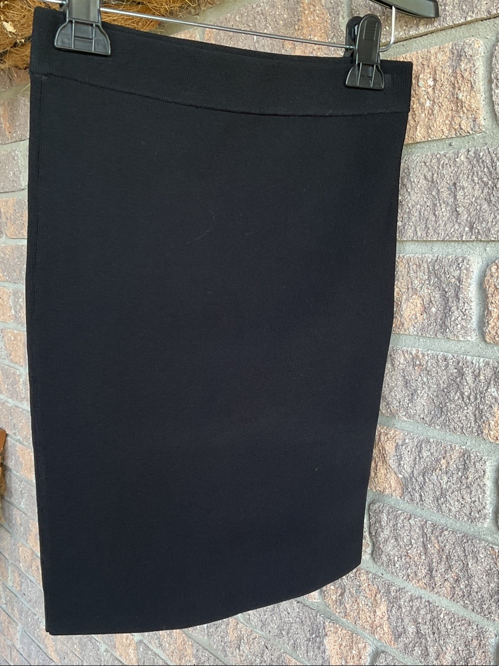 Classic Black Pencil Skirt - Sleek Everyday Staple